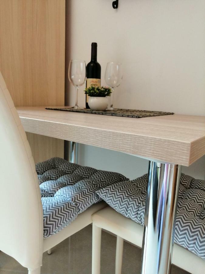 Studio Apartman Irena1 Bijela Kültér fotó